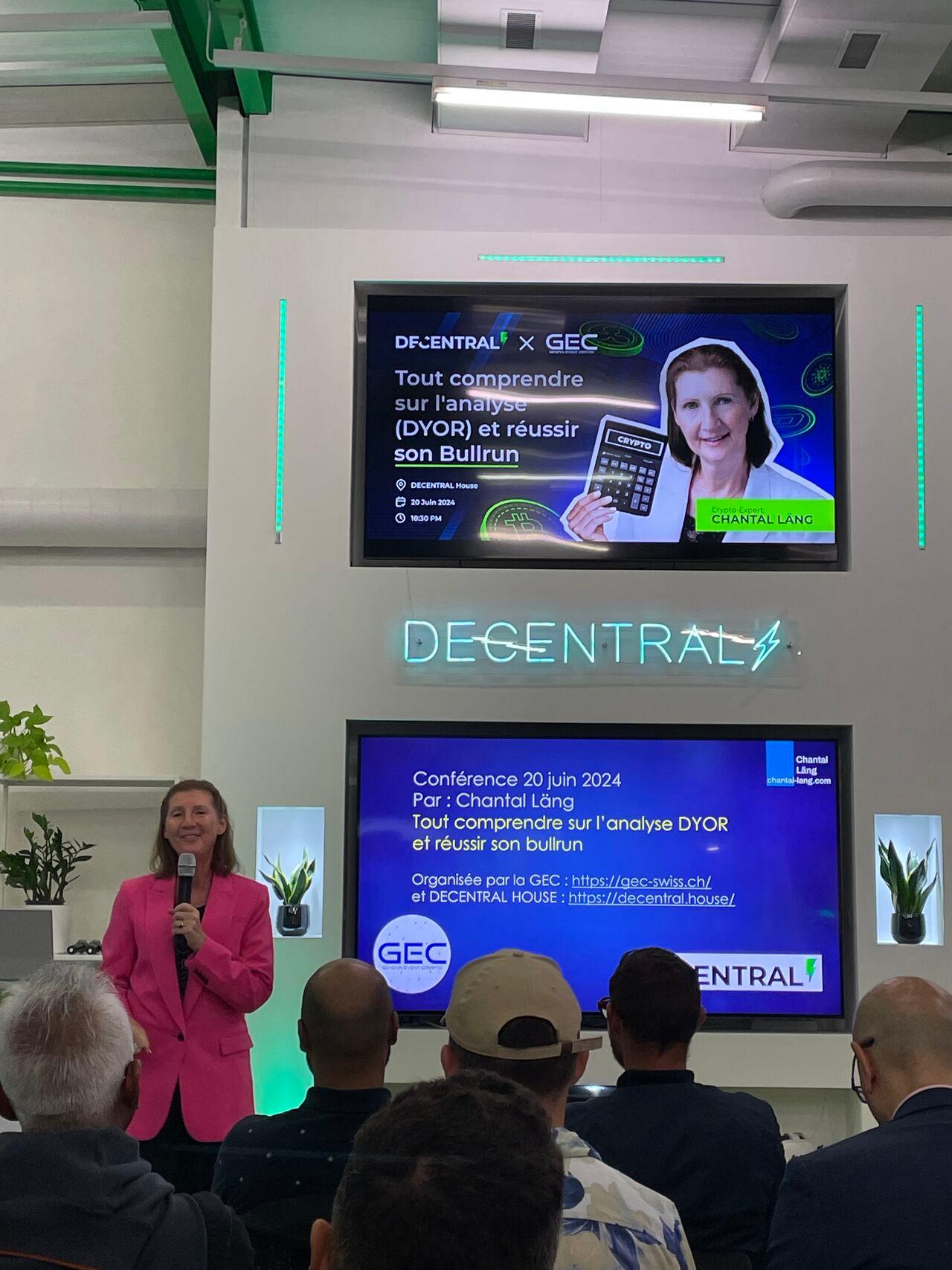 Chantal Läng speaking at Decentral House Geneva 2024